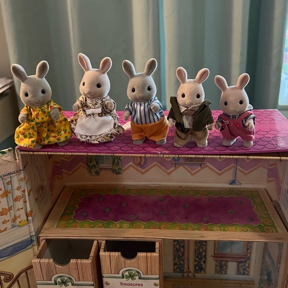 Vintage Calico Critters Play Carry Case 5 Bunny Characters - Picture 1 of 16
